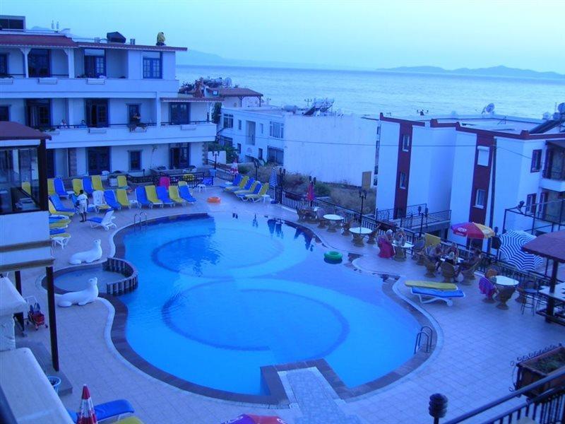 Violin Apartments Turgutreis Exteriör bild